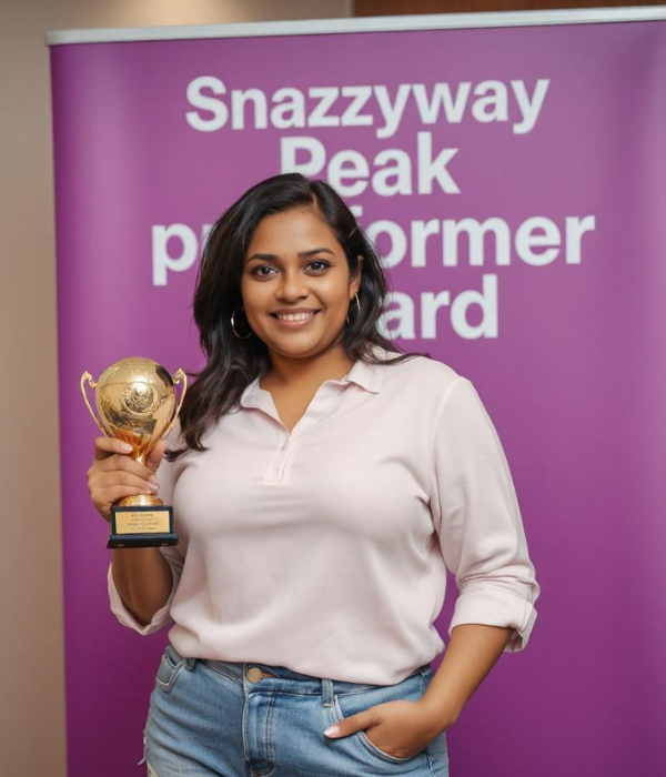 Vivek Yadav, owner of Post Network PROPWRITER, receives the Partners Titan Award 2024