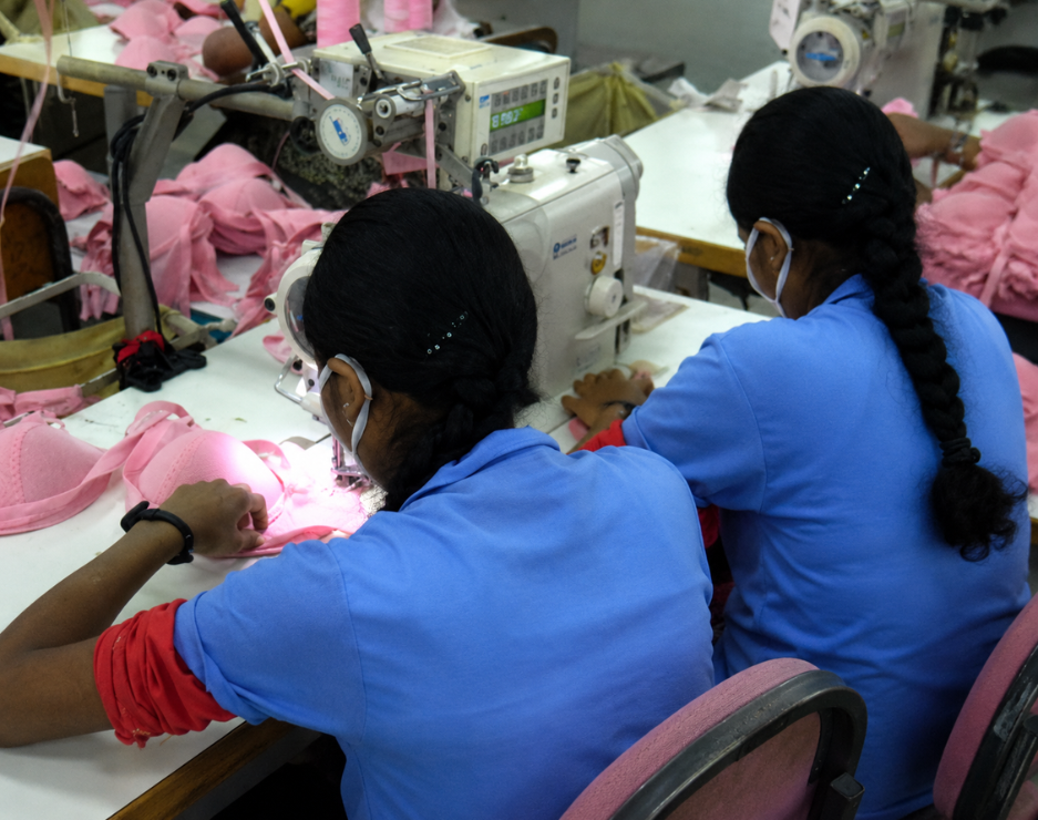 Snazzyway Dropshipping private label lingerie production line