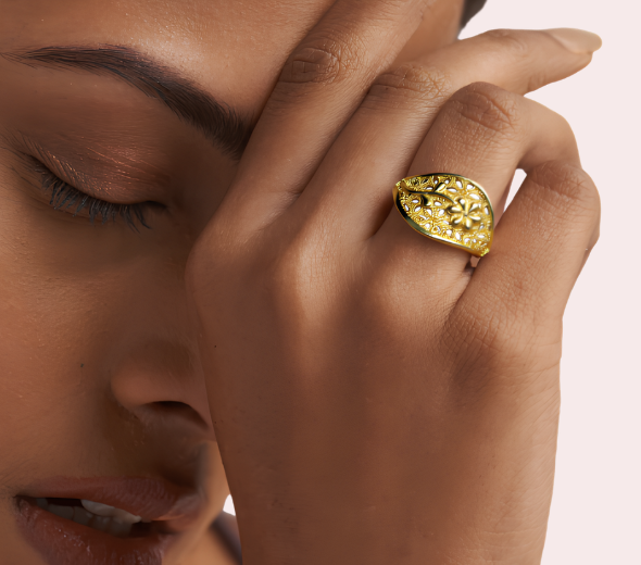 Leaf Motif Gold-Plated Ring with Floral Detailing