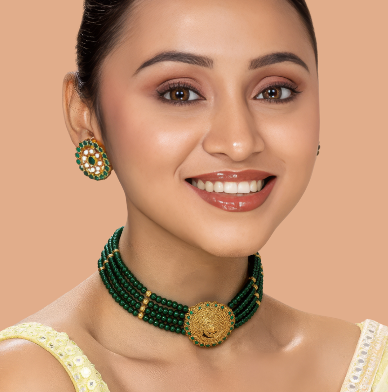 Trendy women’s necklace available for dropshipping with Fly